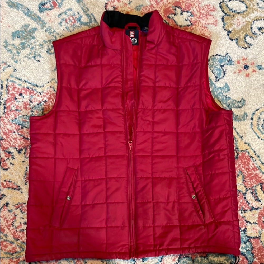 Men's Red Quilted Vest nwot